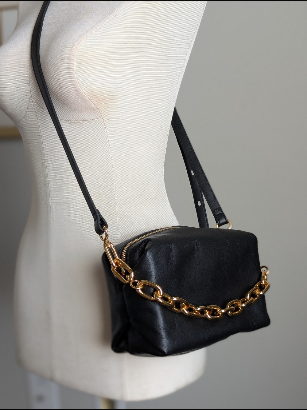 Madewell The Chain-Strap Crossbody Bag in Cow Leather